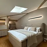 Truly - Viel Platz Fuer Business & Familie - Modern, Garage, Fahrstuhl Appartement *