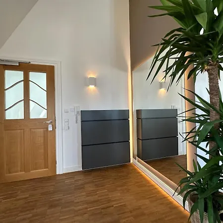 Truly - Viel Platz Fuer Business & Familie - Modern, Garage, Fahrstuhl Appartement